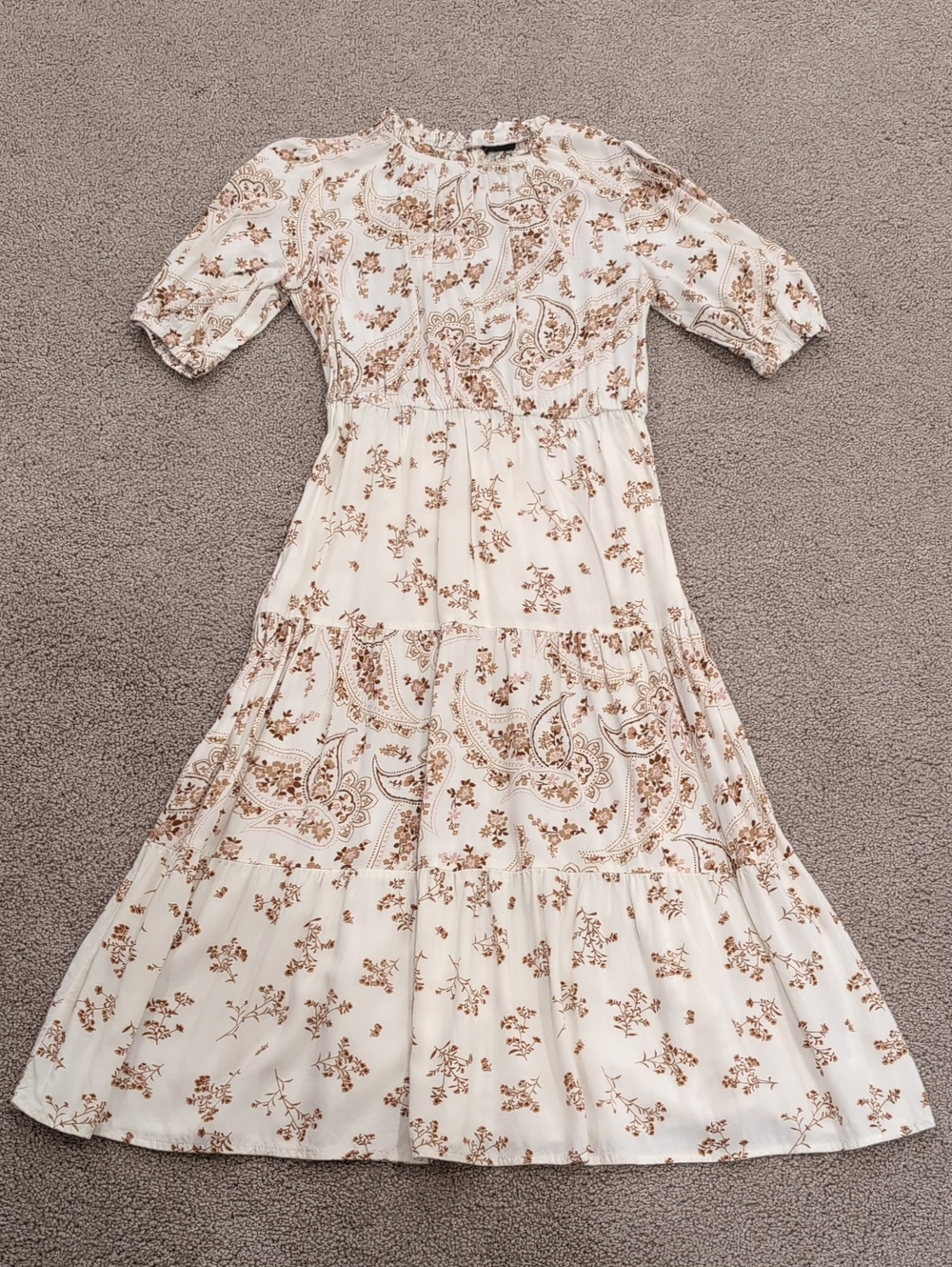 art class Cream Maxi Dress with Brown Paisley Print